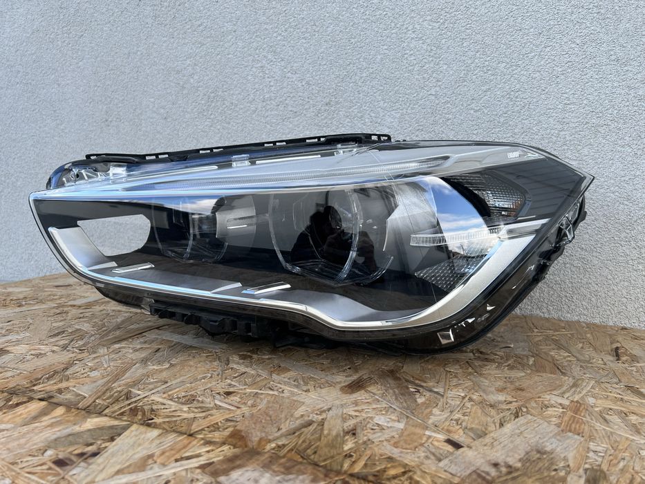 Far stanga BMW X1 F48 Full LED Original Europa