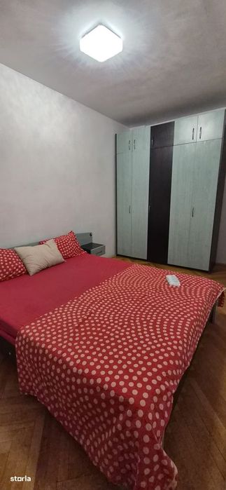 Apartament 3 Camere Etaj 1 Complex Studentesc 450 euro