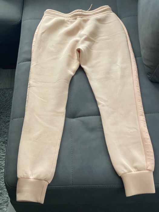 GUESS екип дълъг