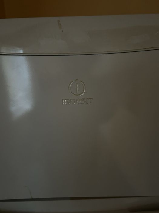 Хладилник Indesit