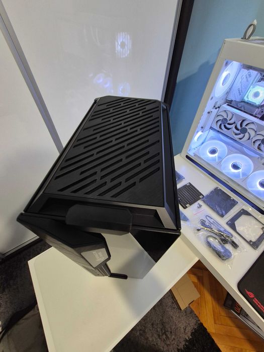 Vand carcasa Asus ROG Z11
