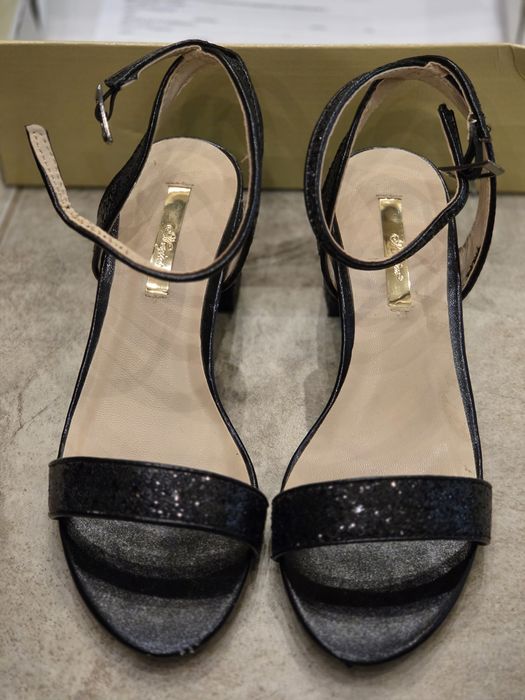 Дамски обувки 5  различни модела , 35 номер различни модели