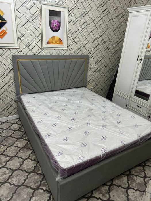 Кровать двуспальная