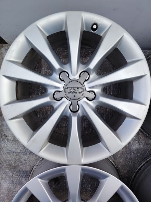 Топ състояние 17-5х112 ЕТ39 8j AUDI A6 C7