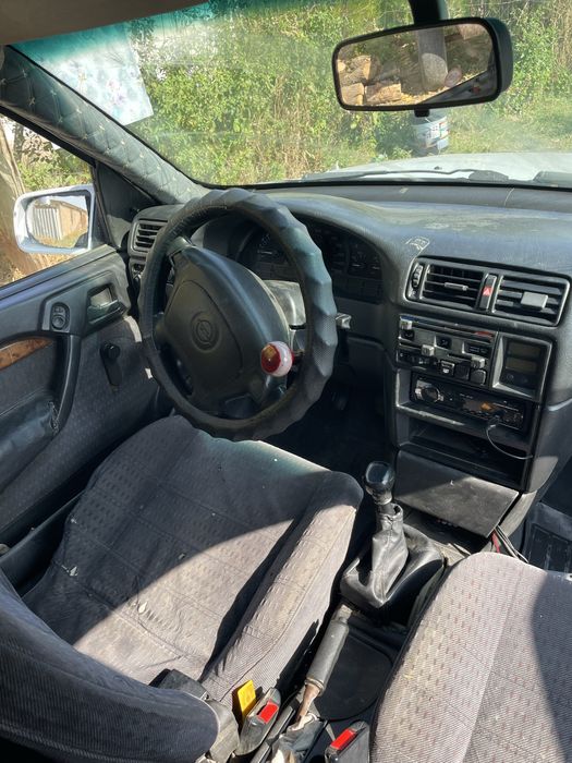 Opel vectra 1.8 обём 8 клапан