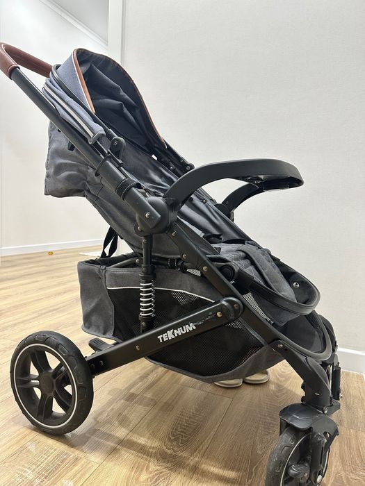 Детская прогулочная коляска