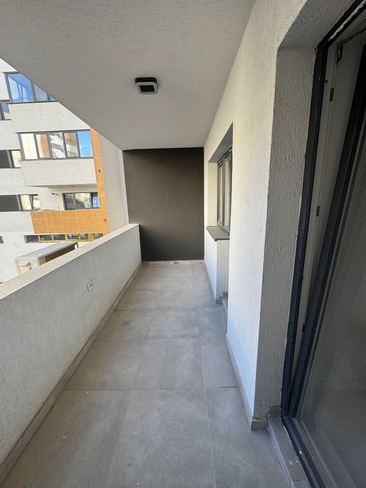 Inchiriez garsoniera decomandata la 3 minute de Metrou Berceni