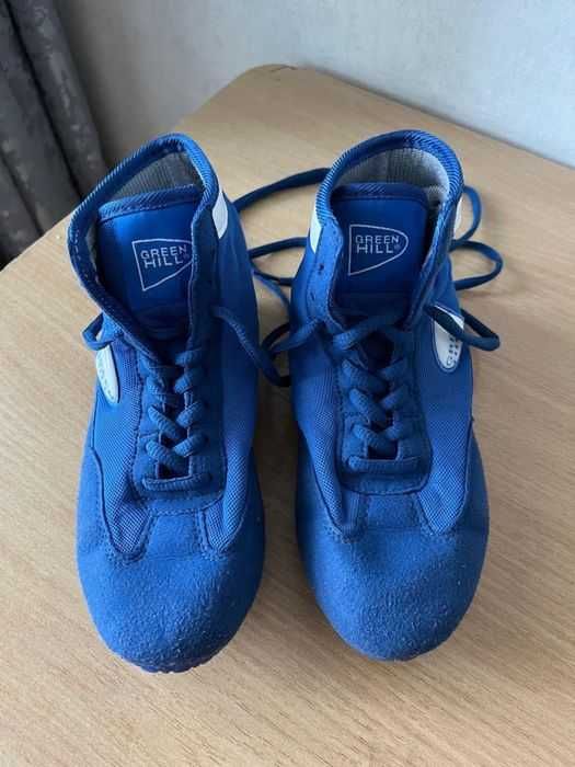 Продам борцовки green hill