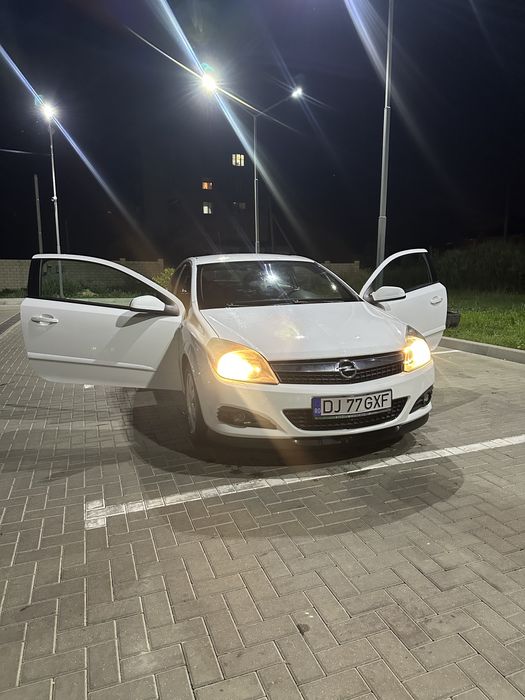 Opel Astra H Gtc