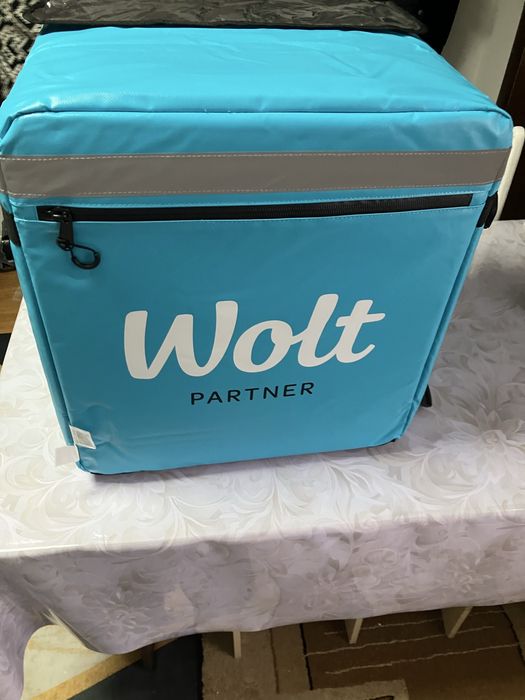 Продам новую термосумку WOLT / Вольт