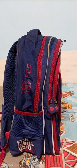 Раница за училище