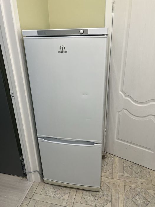 продам холодильник