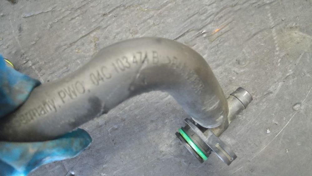 furtun ulei 1.0 b vw t-roc vw golf 7 skoda octavia 3 audi a3 8v  04c103474b