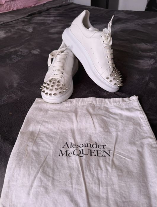 Alexander McQueen originali purtati o singura data