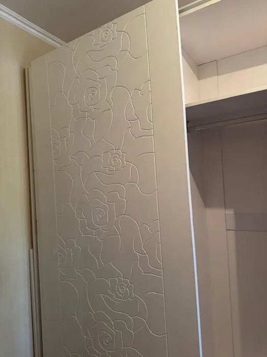 Белый шкаф глянцевый