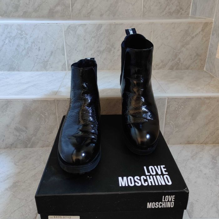 LOVE MOSCHINO  зимни дамски боти