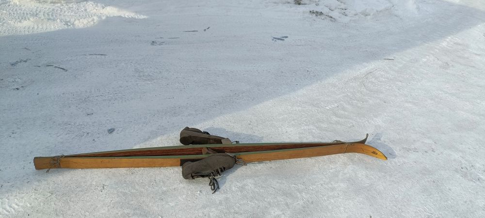 Продам Хорошие Лыжи