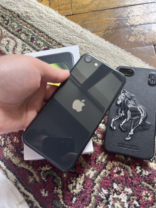 iPhone SE 64gb 75% Без минусов