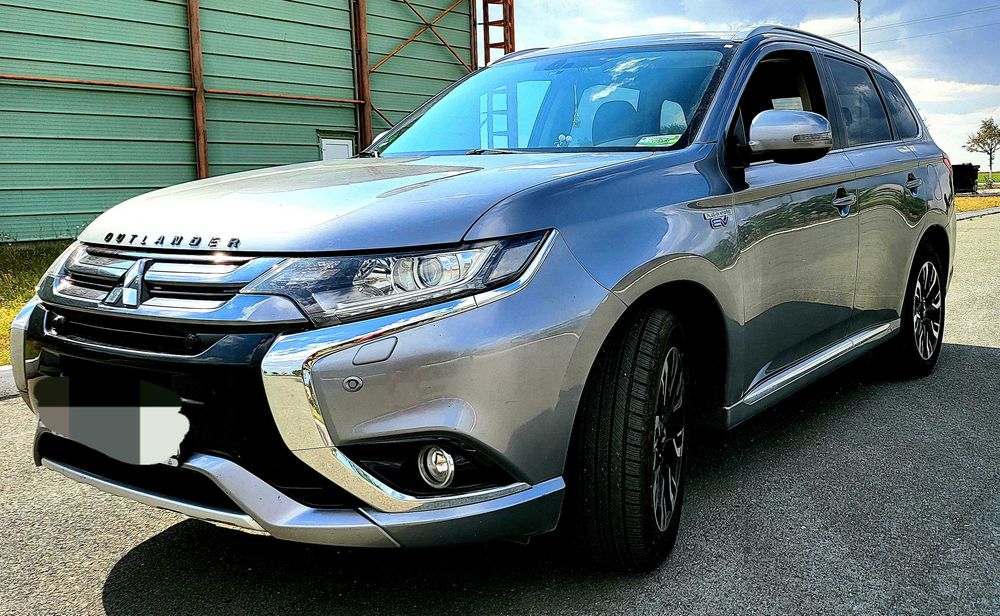 Mitsubishi PHEV Plug-in Outlander