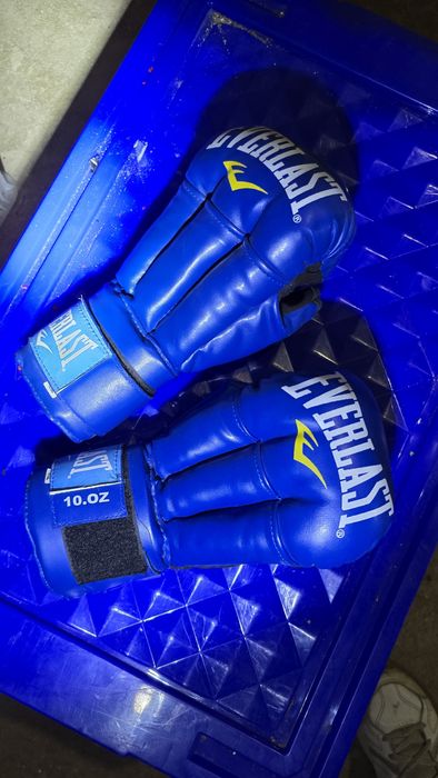 Перчатки боксерские