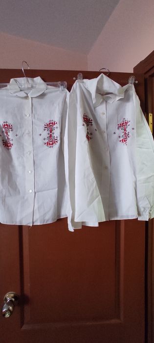 2 бр. Риза с бродерия детска