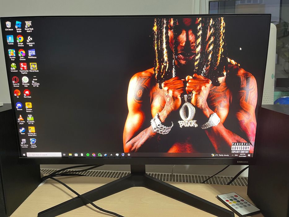 Pc gaming i7-6700 / GTX 1070 / 16GB + monitor Samsung 24”IPS 75 Hz”