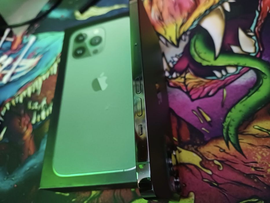 iPhone 13 Pro 256GB Alpine Green