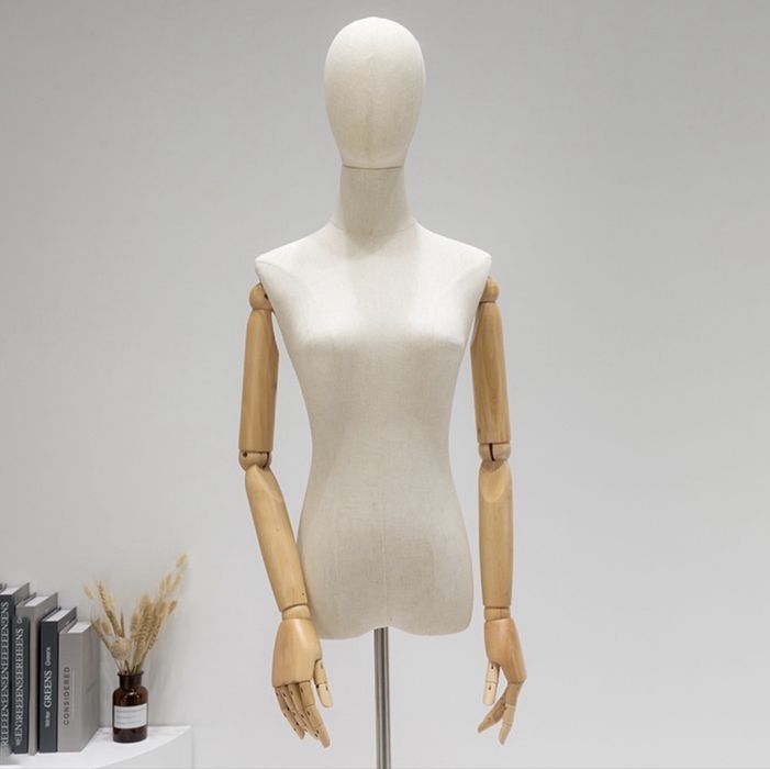 Манекен деревянный