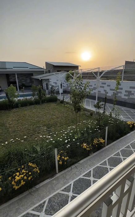 Продаётся 2 дома в одном дворе Улугбек стоянка Бухоро