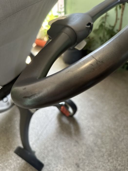 STOKKE XPLORY със всички кошове и чанта плюс поставка за чаша или шише
