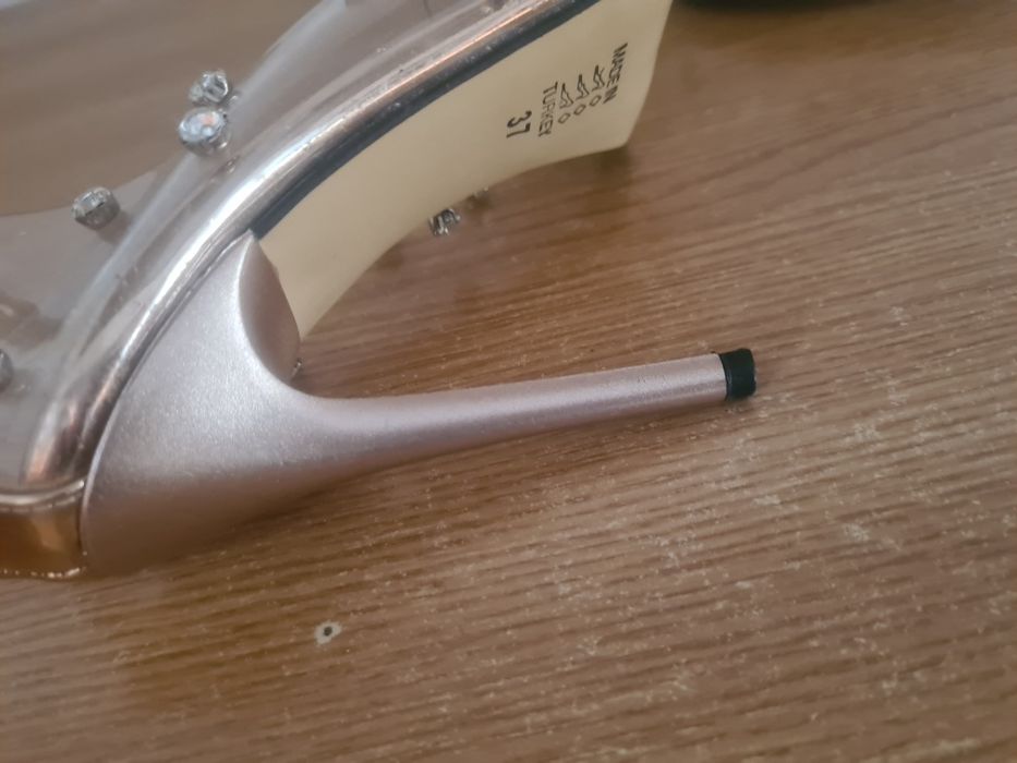 Pantofi dama mar 37 la 100 lei Timișoara