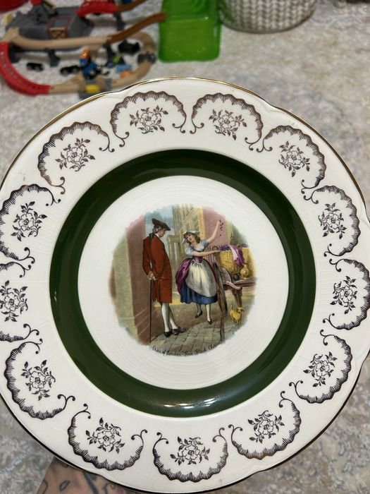 Продам винтажную тарелку