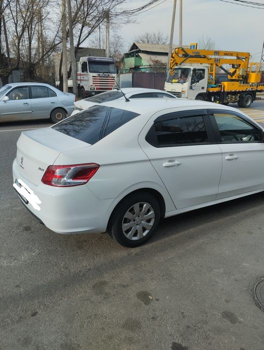 Автомобиль Пежо 301