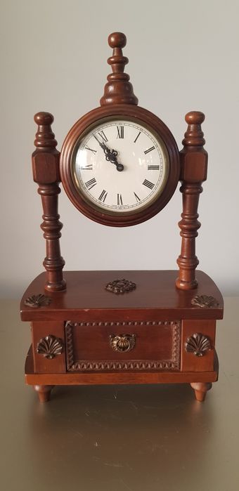 Ceas mecanic vechi