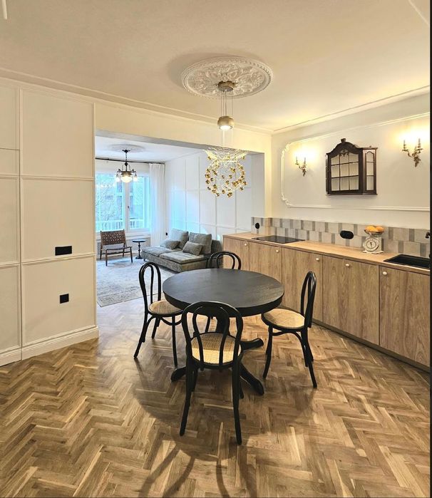 Дава се под наем Тристаен апартамент в София, Център - 72 кв.м за 1000 € - Снимка #5