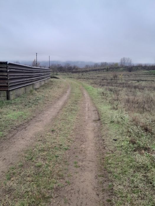 Vând teren in Ostrovul Corbului Mh