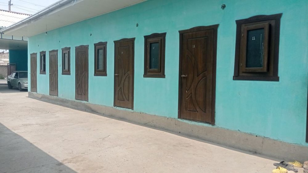 uy va choyxona sotiladi