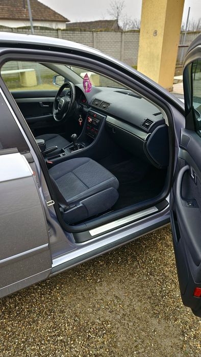 Audi A4 B7  1.9 D  [Xenon , Senzori Parcare] NR VALABILE