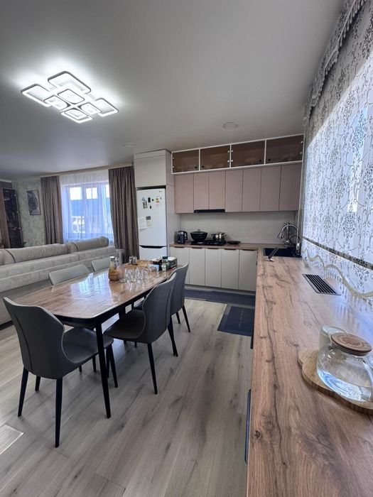 Дом 2021 г. Участок