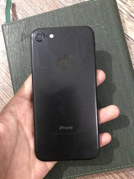 iPhone 7 xotirasi 128 yomkis 92