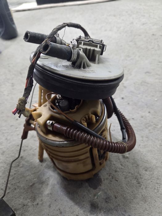 Запчасти гольф 3 бензонасос