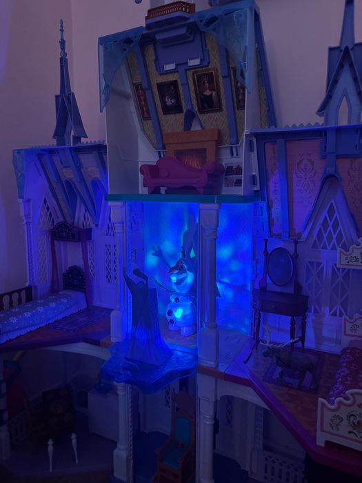 Замък Frozen Елза и Ана