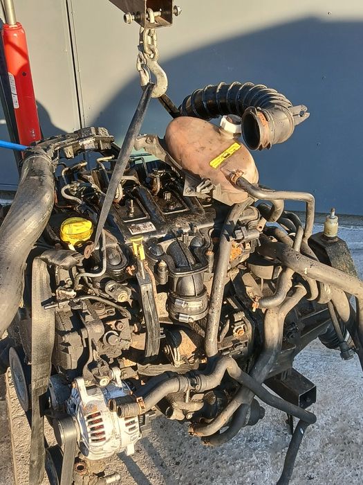 Motor Injectoare Turbo Ambreaj Cutie OPEL Movano Master 2.5 DCI