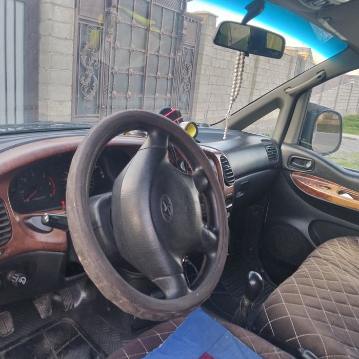 Hyundai Starex 2003