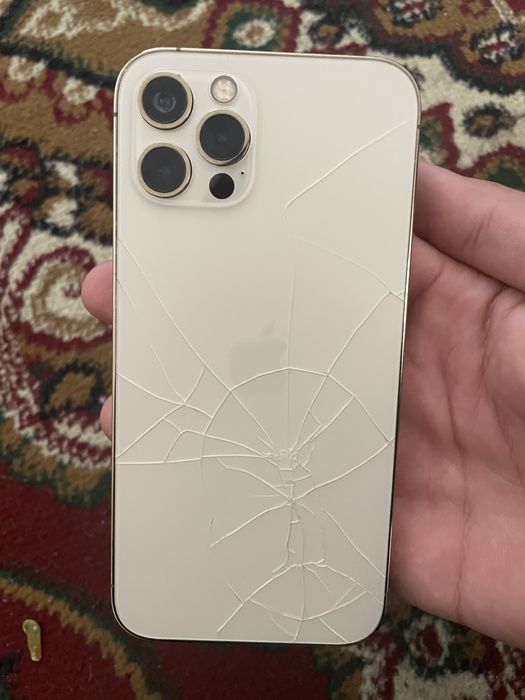 Iphone 12 pro rangi gold xotirasi 512 batareka 74