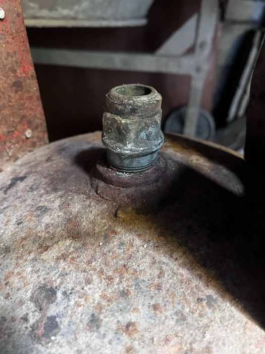 Продам газовый балон.