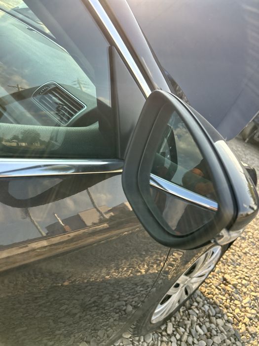 Oglindă dreapta electrică cu lumină ambientală Volkswagen Passat B7