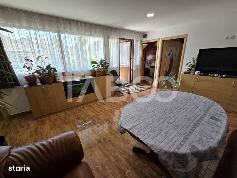 Casa individuala de vanzare teren 457 mp garaj Trei Stejari Sibiu