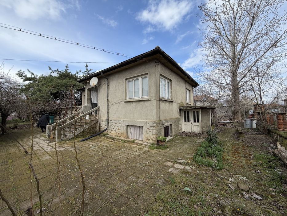 Продава се Къща в Стралджа - 200 кв.м за 263 €/кв.м - Снимка #1