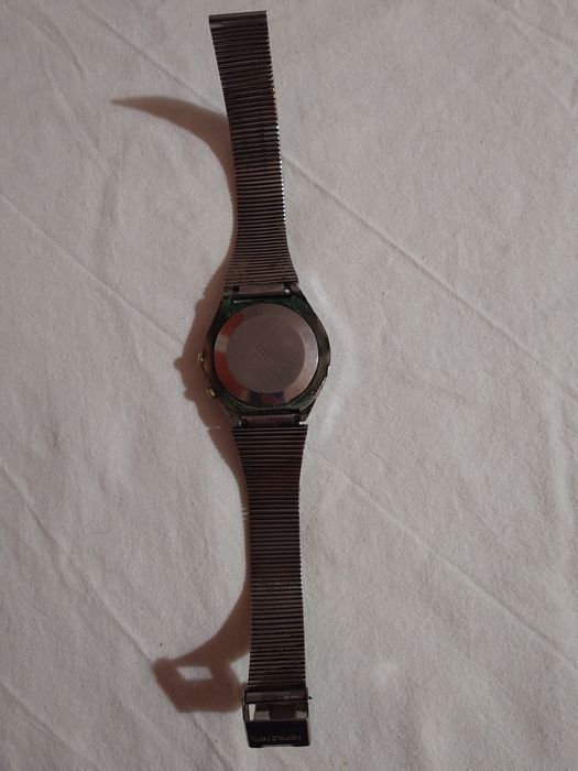 Ракета вечен календар - съветски механичен часовник, а ръчно навиване.